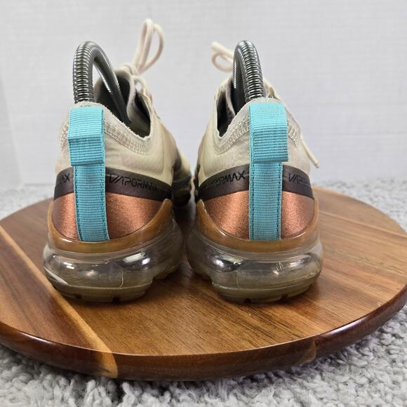 Nike Air Vapormax 2019 SE Phantom Metallic Pewter Gym Running Shoe Women 7.5 - Picture 2 of 13